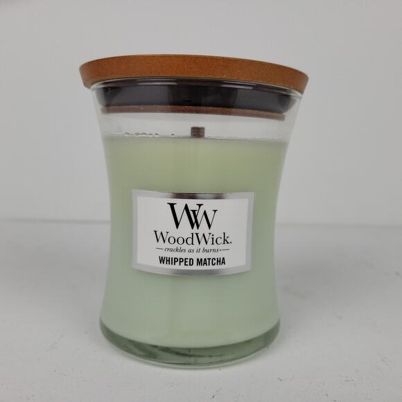 WoodWick Whipped Matcha Medium 9.7 Oz/275g Scented Candle Crackles Home Gift - Picture 1 of 5